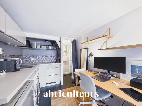 Studio en duplex calme en vente à Paris 1er (75001)