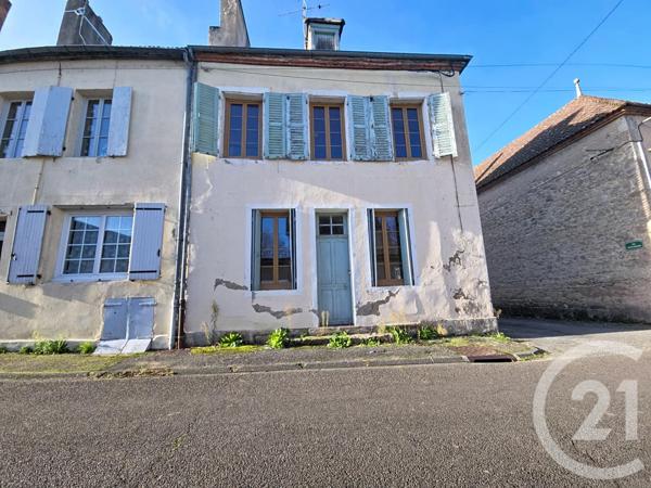 Maison à vendre  3 pièces - 83,50 m2 ST GERAND LE PUY - 03