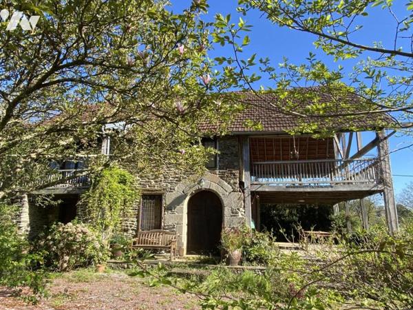 EXCLUSIVITE  - MAISON ATHYPIQUE AVEC CACHET  et TERRAIN