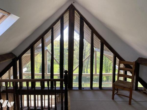 EXCLUSIVITE  - MAISON ATHYPIQUE AVEC CACHET  et TERRAIN