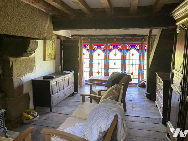EXCLUSIVITE  - MAISON ATHYPIQUE AVEC CACHET  et TERRAIN