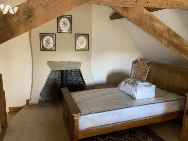 EXCLUSIVITE  - MAISON ATHYPIQUE AVEC CACHET  et TERRAIN