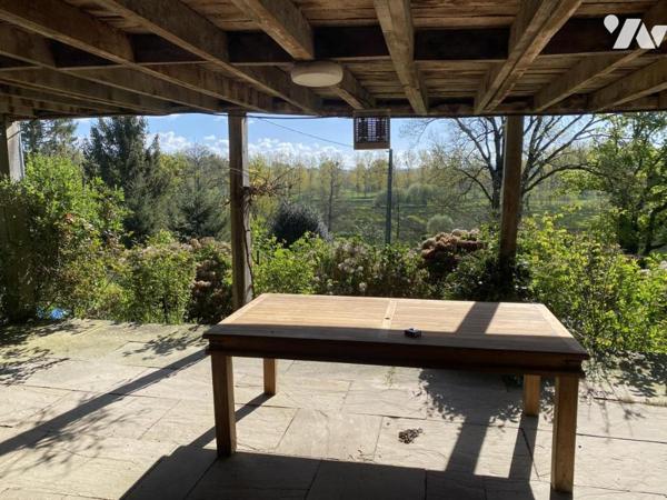 EXCLUSIVITE  - MAISON ATHYPIQUE AVEC CACHET  et TERRAIN