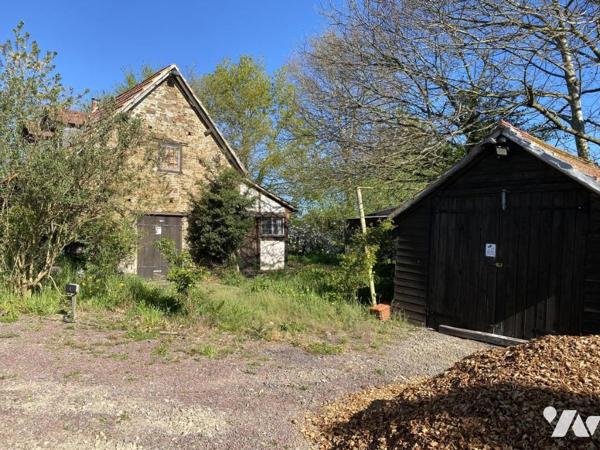 EXCLUSIVITE  - MAISON ATHYPIQUE AVEC CACHET  et TERRAIN