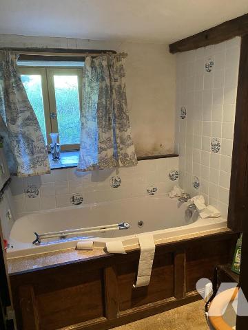 EXCLUSIVITE  - MAISON ATHYPIQUE AVEC CACHET  et TERRAIN