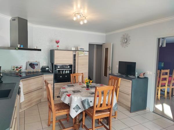 Maison  5 pièce(s) 130 m2