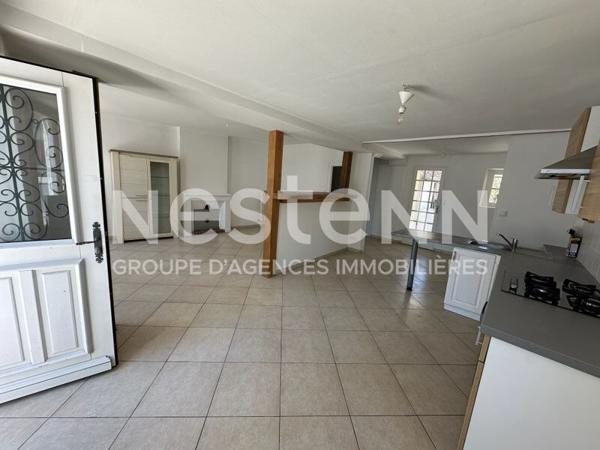maison de charme, beau séjour de 45 m²  à Cheverny, centre bourg