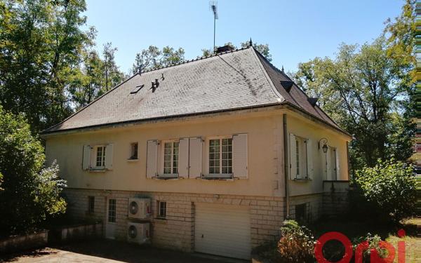 Maison à vendre    6 pièces •  Auzouer-en-Touraine