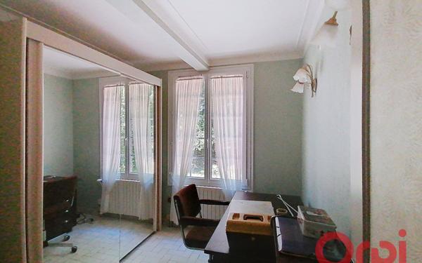 Maison à vendre    6 pièces •  Auzouer-en-Touraine