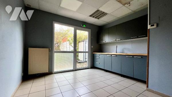 Immeuble Commercial avec jardin