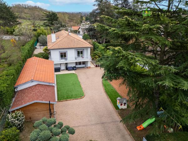 Maison 11 pièces - 238 m² Bien prestige