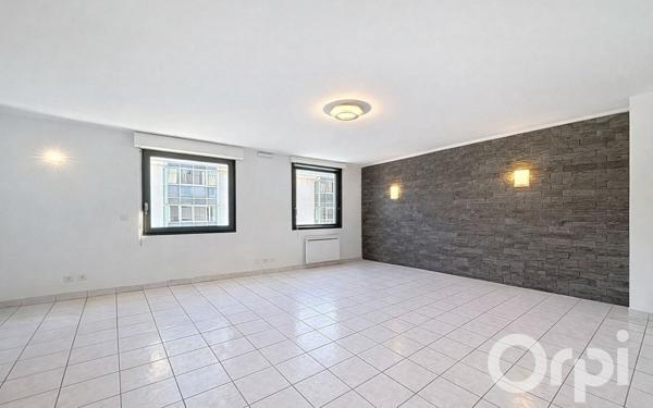 Appartement à vendre    2 pièces • 67 m2 Annemasse