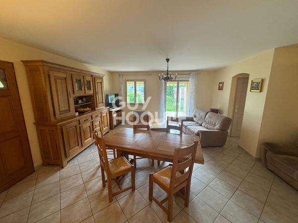 5 Min. à pied des Commerces et du Château de THUEYTS