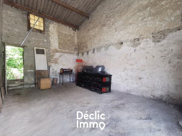 Vente grange Saint pierre le vieux, 142m² 290m² 1 pièce 70 000€