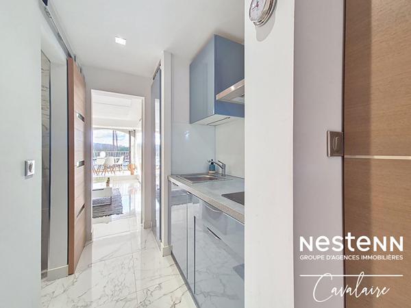 Appartement refait à neuf de type 1 d'environ 33 m² aux Marines de Cogolin à l'exposition sud et vue mer !