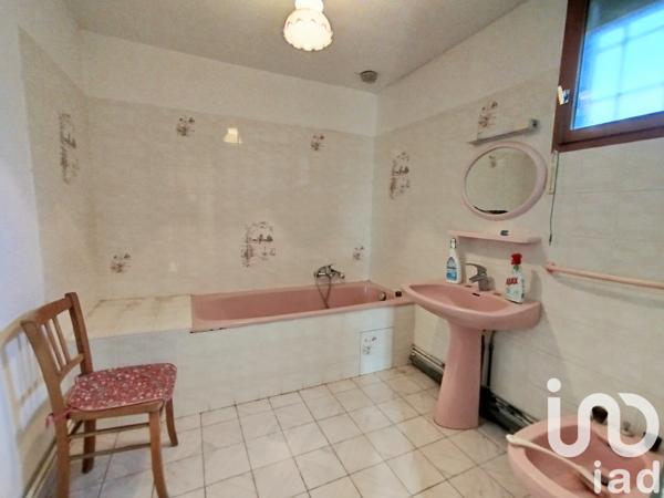 House for sale 4 rooms 97 m² Chinon
