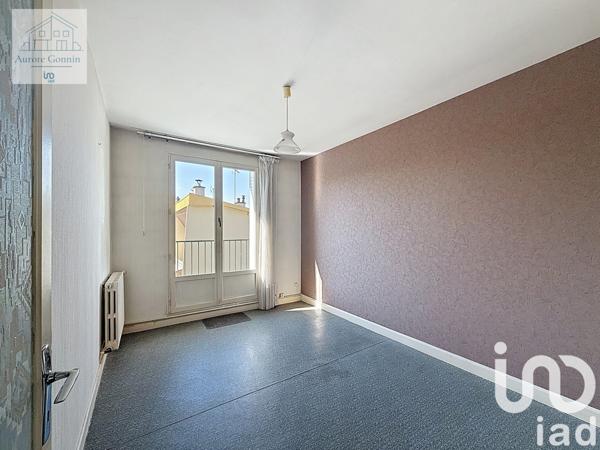 House for sale 5 rooms 93 m² Yzeure