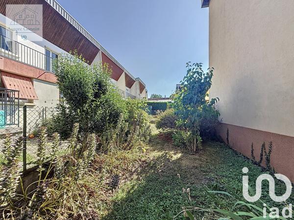 House for sale 5 rooms 93 m² Yzeure