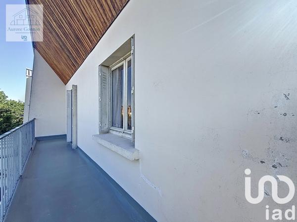 House for sale 5 rooms 93 m² Yzeure