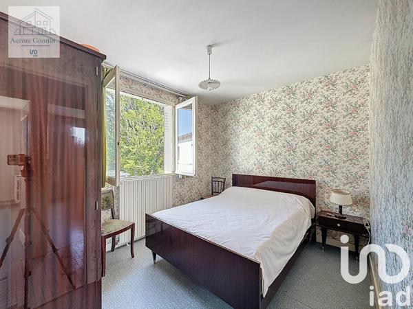 House for sale 5 rooms 93 m² Yzeure