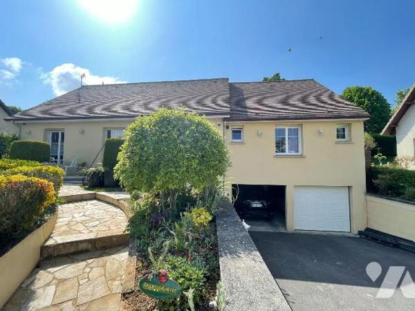 A FALAISE  "Chez des Notaires à Mes Côtés, état impeccable pour cette maison individuelle à ven...