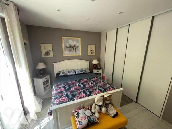 A FALAISE  "Chez des Notaires à Mes Côtés, état impeccable pour cette maison individuelle à ven...