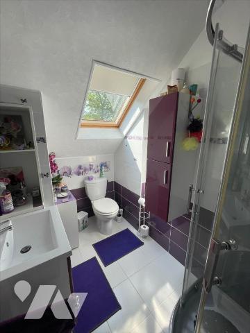 A FALAISE  "Chez des Notaires à Mes Côtés, état impeccable pour cette maison individuelle à ven...