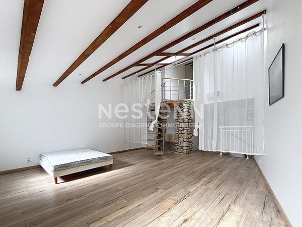 LUCON - MAISON DE VILLE