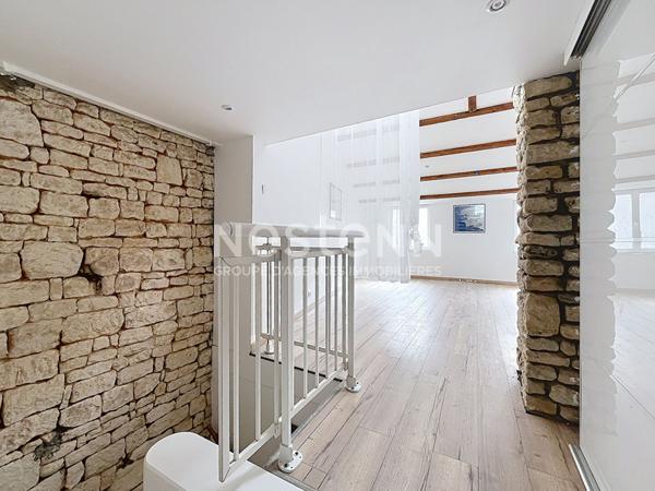 LUCON - MAISON DE VILLE