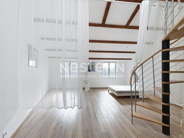 LUCON - MAISON DE VILLE