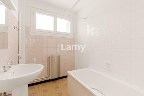 Appartement t3 – balcon plein sud – cave – parking