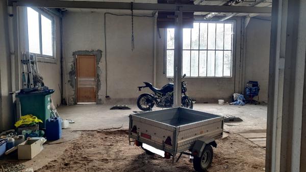 Maison avec local à rénover - Corbeil Essonnes 7 pièce(s) 386 m2