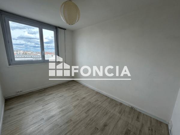 Location Appartement 4 pièces 70 m² - LE PANORAMIC Reims 51100