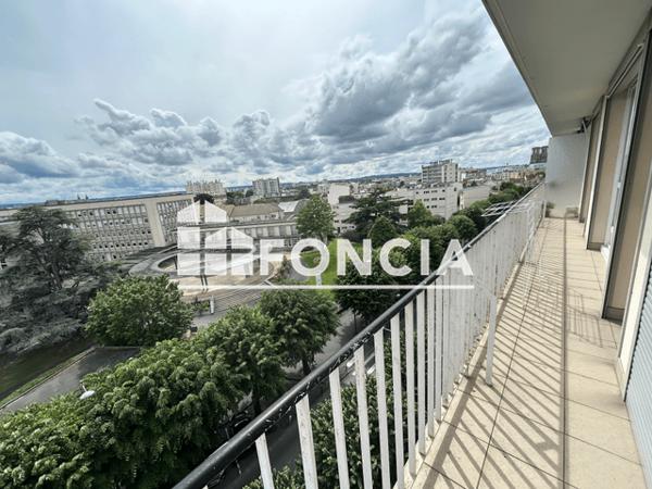 Location Appartement 4 pièces 70 m² - LE PANORAMIC Reims 51100