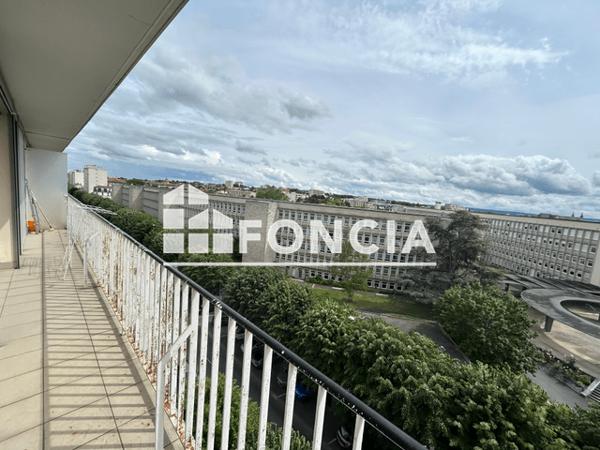 Location Appartement 4 pièces 70 m² - LE PANORAMIC Reims 51100