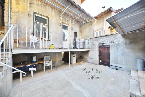 Maison à vendre 7 pièces proche de MONTREVEL EN BRESSE (01)