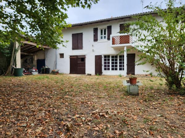 BIDART - Belle Maison de caractère avec son vaste terrain arboré, Bidart 64210