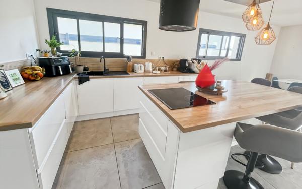 Maison à vendre    5 pièces •  La Ville-Dieu-du-Temple