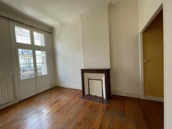 Vente / Immeuble à Saumur (49400)