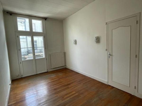 Vente / Immeuble à Saumur (49400)