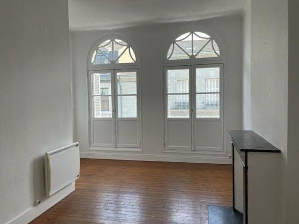 Vente / Immeuble à Saumur (49400)