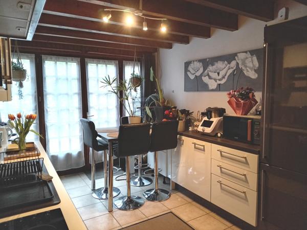 Charmante maison au fond d’une impasse, au bord du ruisseau sur 4290m2