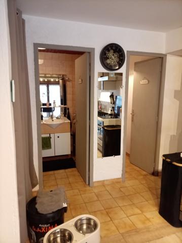 Charmante maison au fond d’une impasse, au bord du ruisseau sur 4290m2