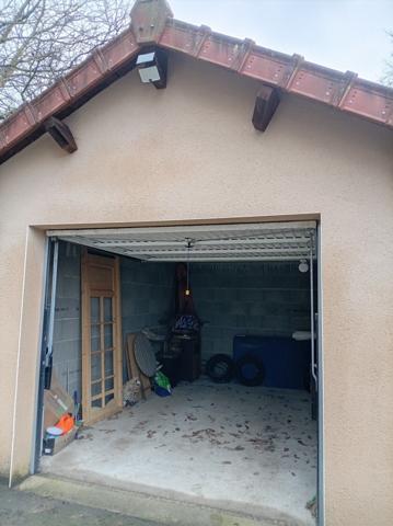 Charmante maison au fond d’une impasse, au bord du ruisseau sur 4290m2