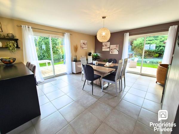 Maison 150m2 - 4 chambres - Sous-sol complet - Piscine