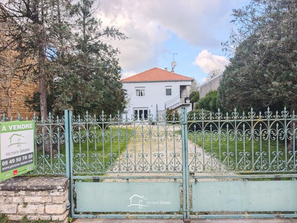 MAISON 5 CHAMBRES Lezay (79120)