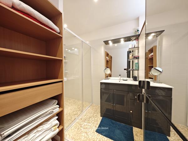 MAISON 5 CHAMBRES Lezay (79120)
