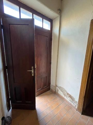 Marciac(32)proche:MAISON de 1720 en pierres, dans son jus, avec grange et jardin 680m2, au cœur d'un village patrimonial, ecole et commerces de proximité, pres de MARCIAC (32)assainissement collectif