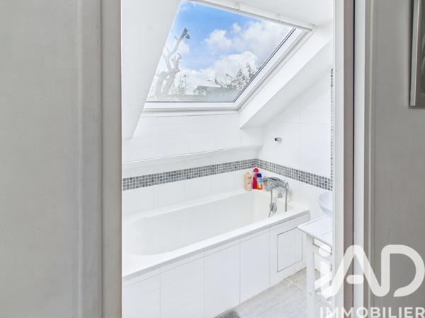 Maison à vendre 4 pièces 130 m² Périgny