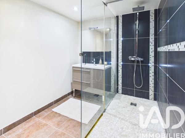 Maison à vendre 4 pièces 130 m² Périgny